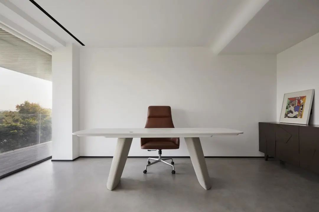 郑州设计公司极简风办公室装修设计案例