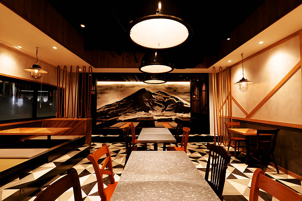 郑州日本山头火拉面餐厅装修公司设计案例