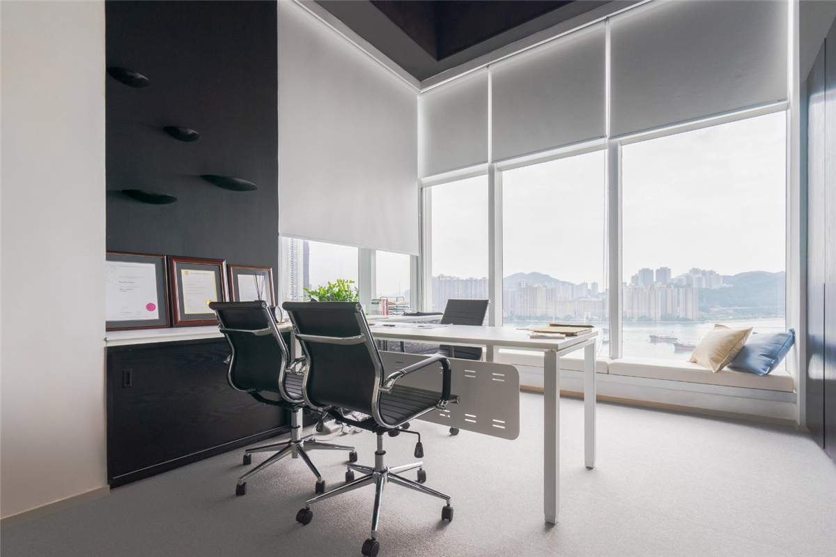 郑州投资公司办公室装修案例实景图
