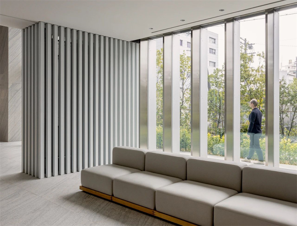现代简约宁静的新长野总部办公室装修设计方案(图3)