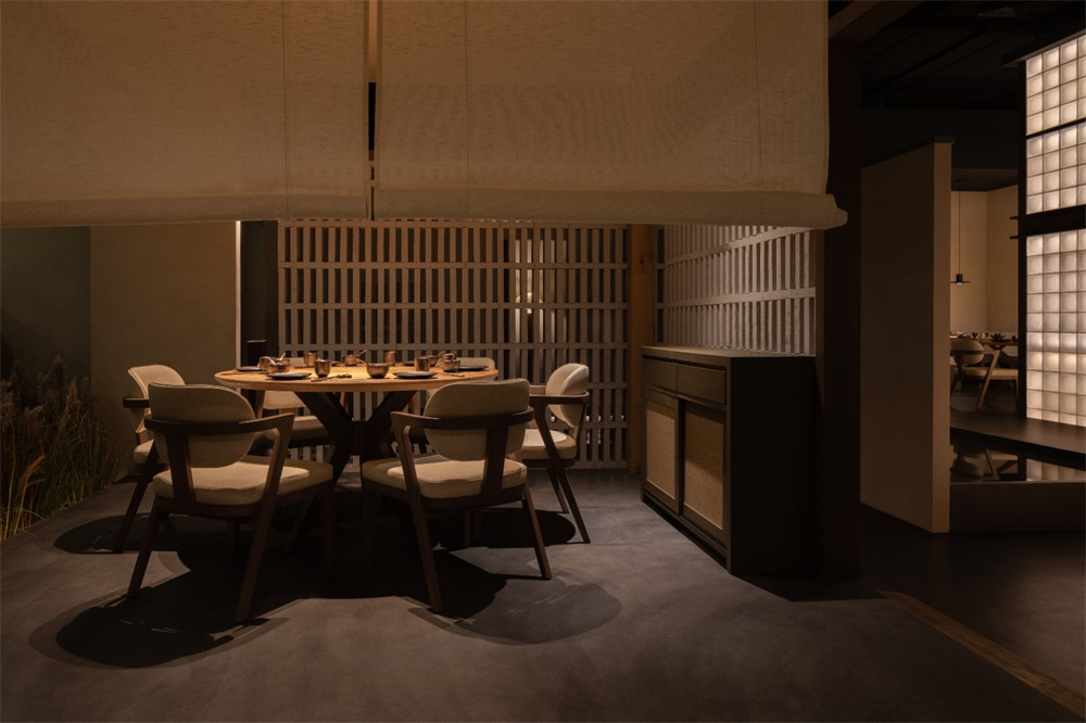 传统园林融合现代美学  眉舍川菜餐厅装修设计(图3)