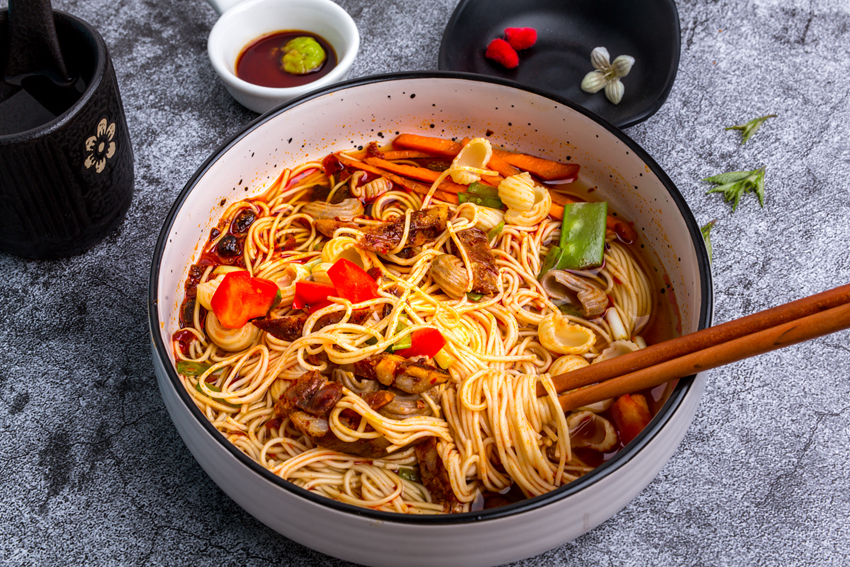 郑州餐饮装修公司资本“钟爱”什么样的面馆?(图1) 郑州餐饮装修公司资本“钟爱”什么样的面馆?(图1)