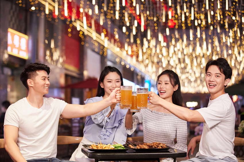郑州餐饮店设计公司餐饮消费群体的变化(图1) 郑州餐饮店设计公司餐饮消费群体的变化(图1)